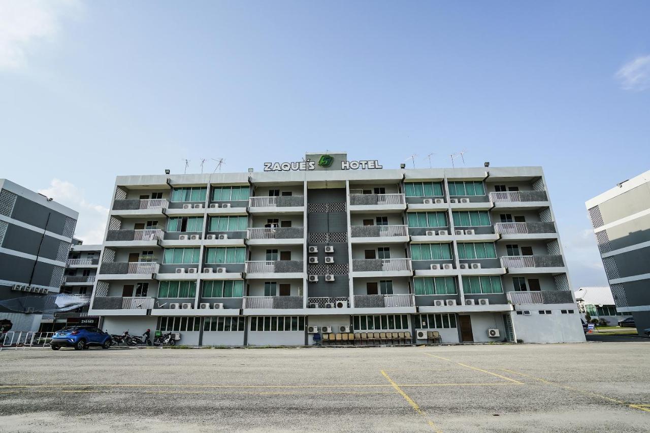 Capital O 90490 Zaques Hotel سونغاي بيتاني المظهر الخارجي الصورة