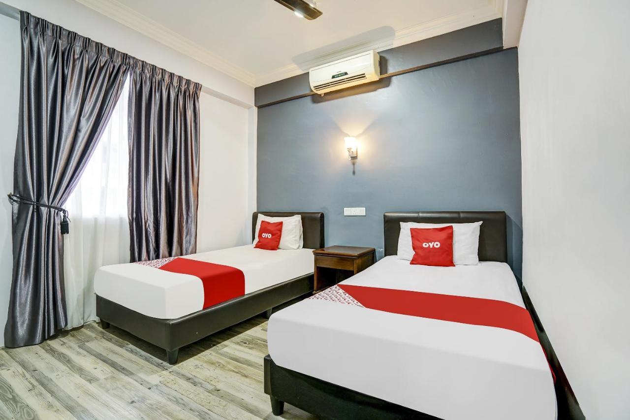 Capital O 90490 Zaques Hotel سونغاي بيتاني المظهر الخارجي الصورة