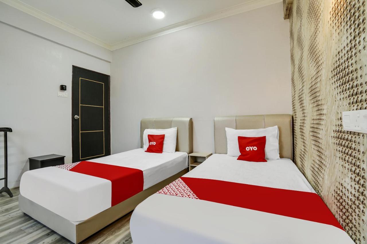 Capital O 90490 Zaques Hotel سونغاي بيتاني المظهر الخارجي الصورة