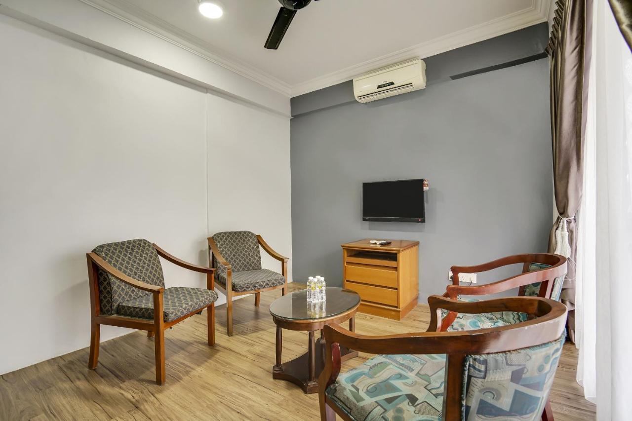 Capital O 90490 Zaques Hotel سونغاي بيتاني المظهر الخارجي الصورة