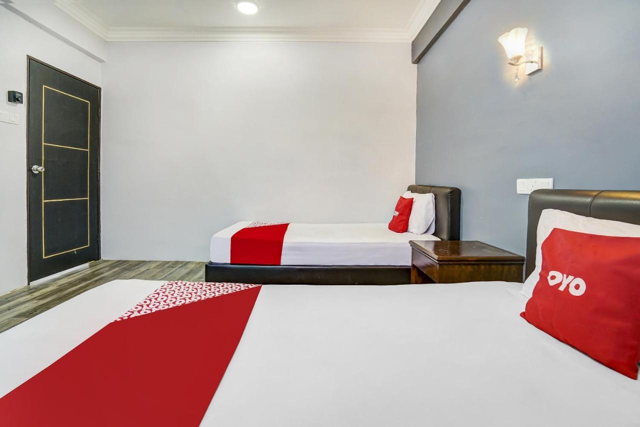 Capital O 90490 Zaques Hotel سونغاي بيتاني المظهر الخارجي الصورة