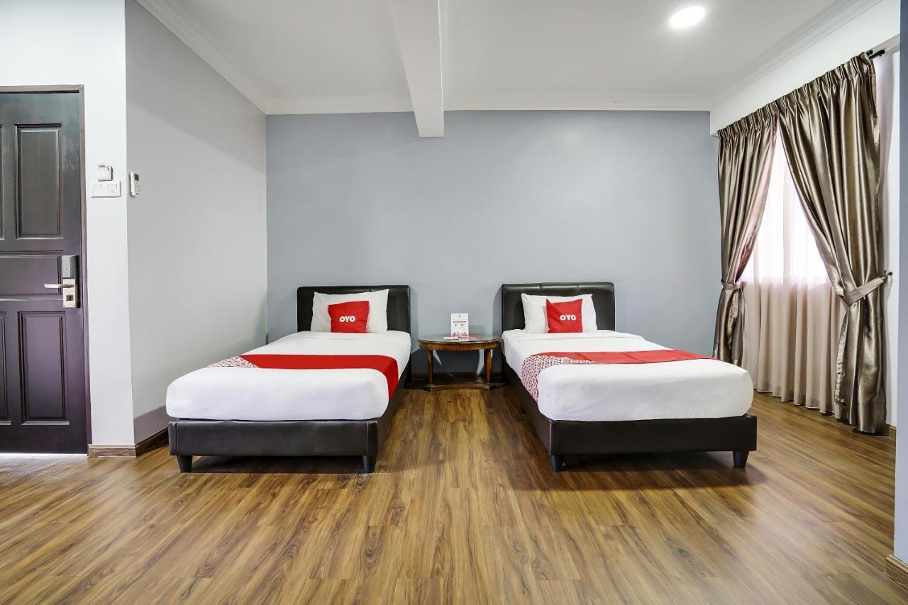 Capital O 90490 Zaques Hotel سونغاي بيتاني المظهر الخارجي الصورة