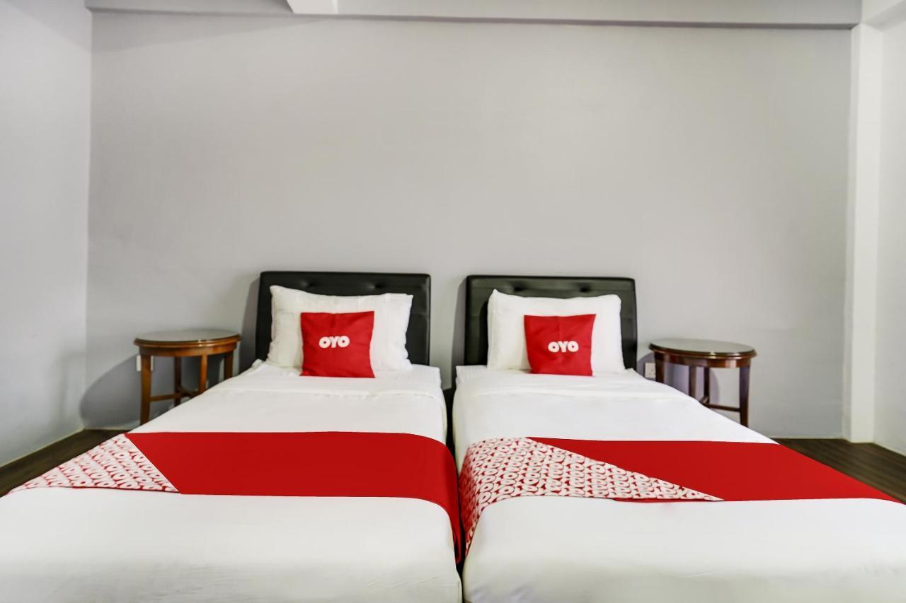 Capital O 90490 Zaques Hotel سونغاي بيتاني المظهر الخارجي الصورة