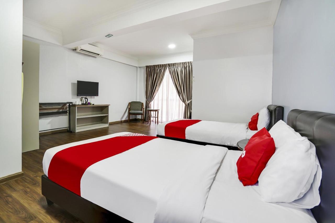Capital O 90490 Zaques Hotel سونغاي بيتاني المظهر الخارجي الصورة