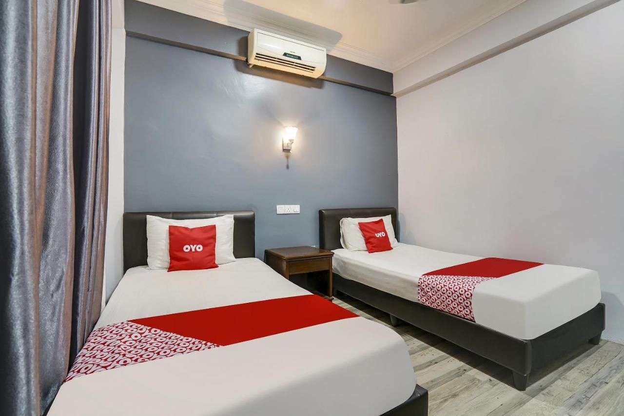 Capital O 90490 Zaques Hotel سونغاي بيتاني المظهر الخارجي الصورة